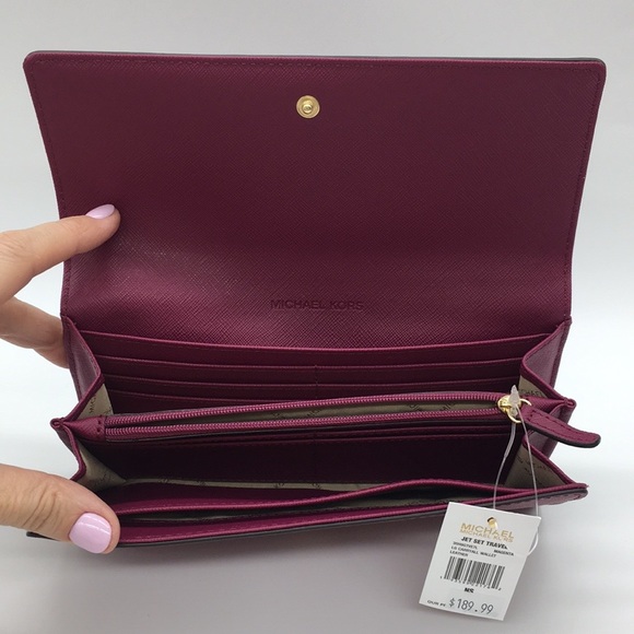 MICHAEL KORS ELLIS LG SATCHEL & LG WALLET MAGENTA - Picture 7 of 8